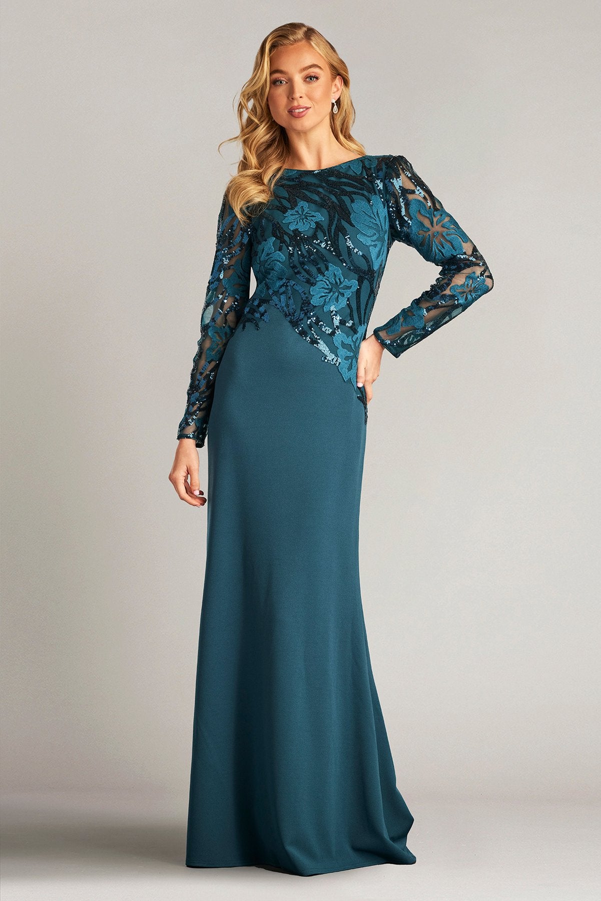 Juanita Sequin-Embellished Gown ECLPS – Tadashi Shoji Official Online  Boutique