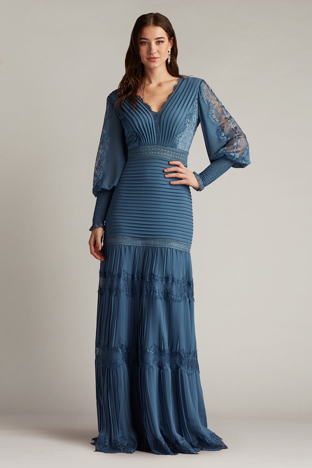 VIS/PE パフスリーブプルオーバー Nyssa Bishop Sleeve Gown IVY – Tadashi Shoji Official Online Boutique