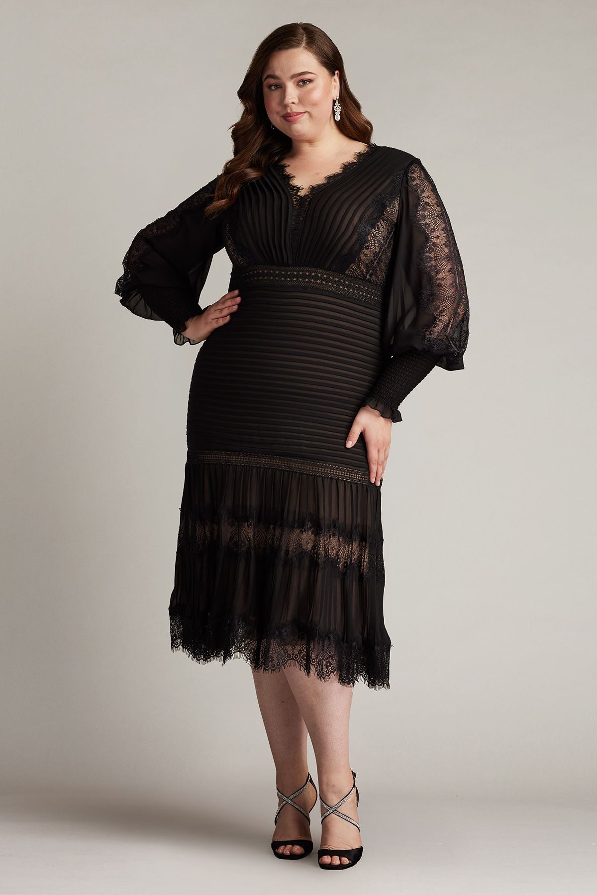yv21070mdq Nyssa Bishop Sleeve Dress Plus-Size – Tadashi Shoji