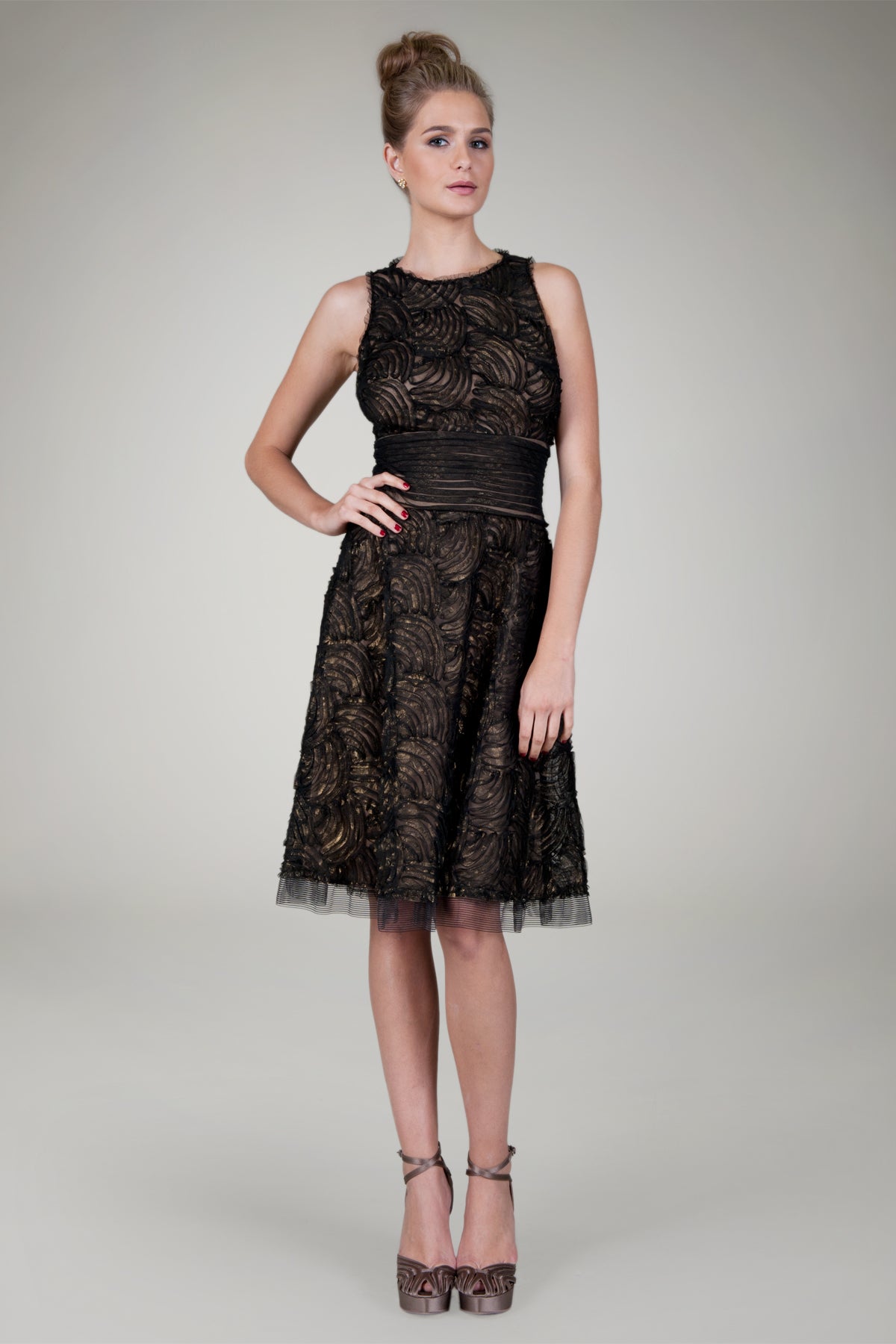 Cut Metallic Tulle Sleeveless Dress in Black / Nude