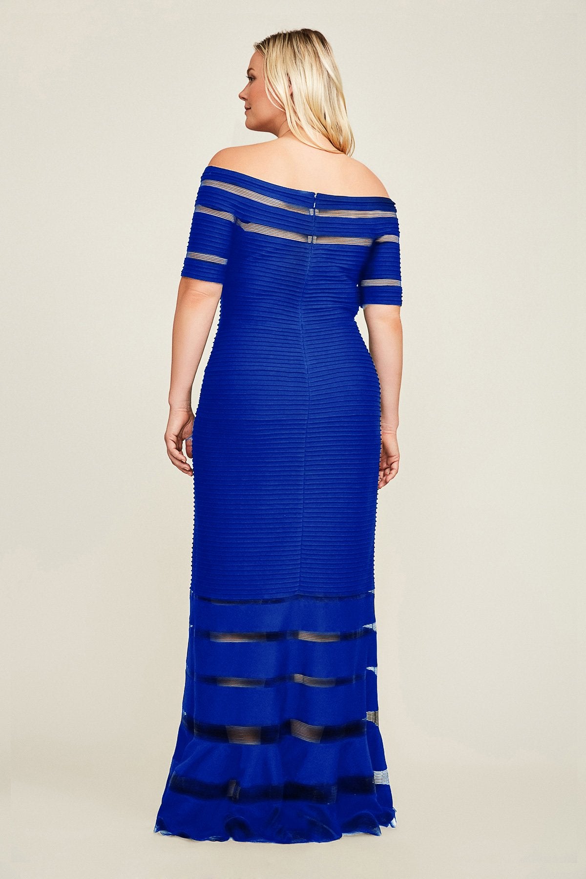 Kelly Pintuck Jersey Banded Gown - PLUS SIZE