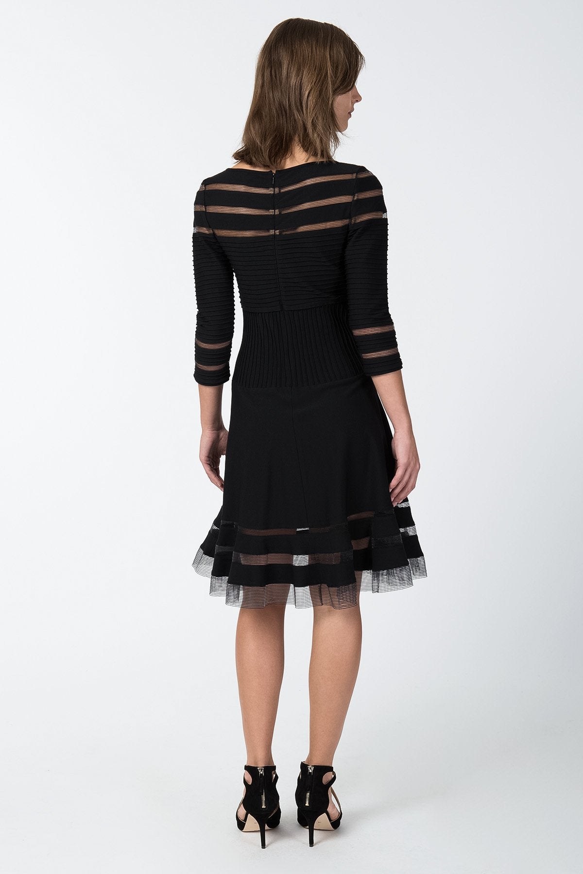 Cutout Jersey 3/4 Sleeve Cocktail Dress in Black