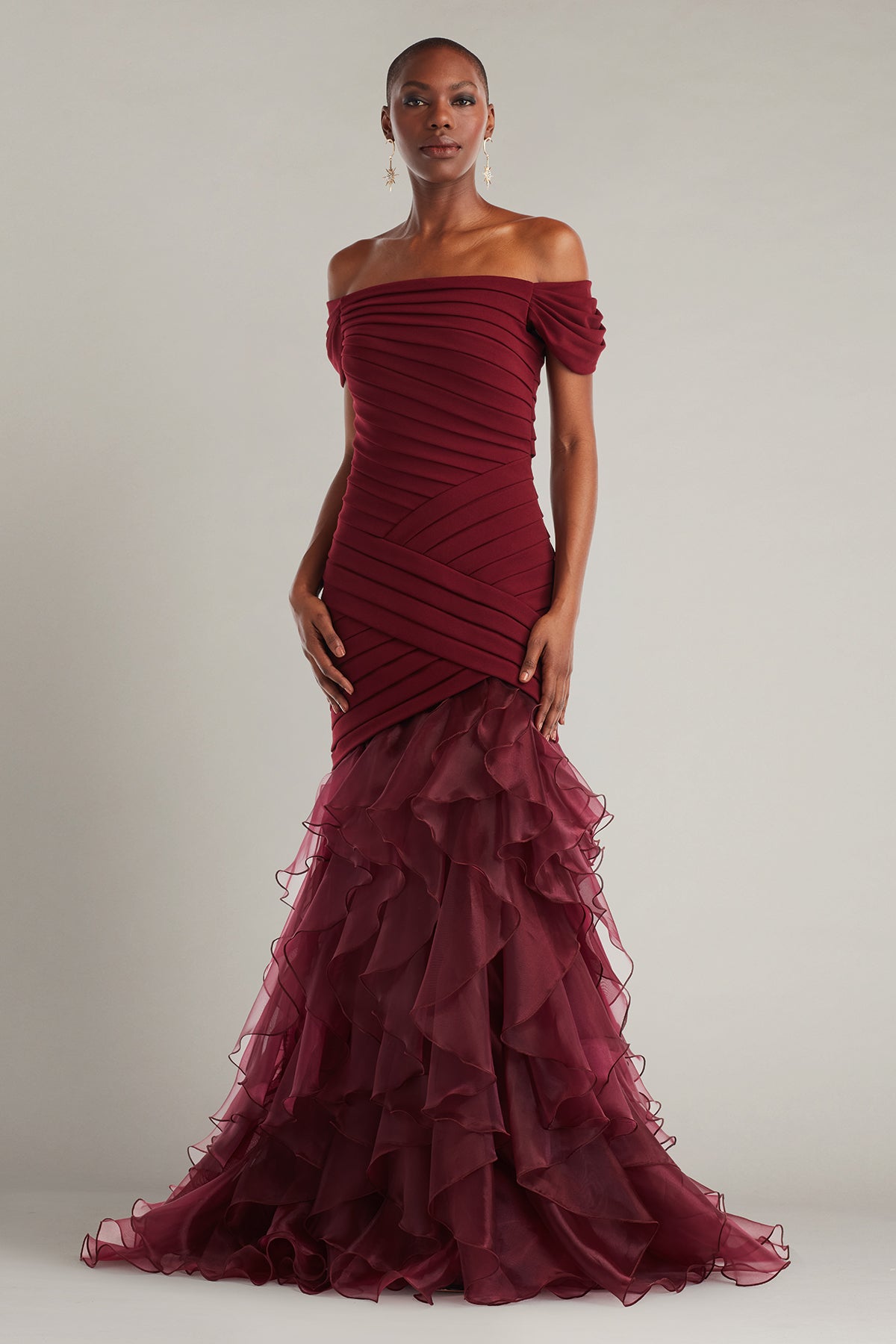 BOS25692L-CINMN_FRONT_2