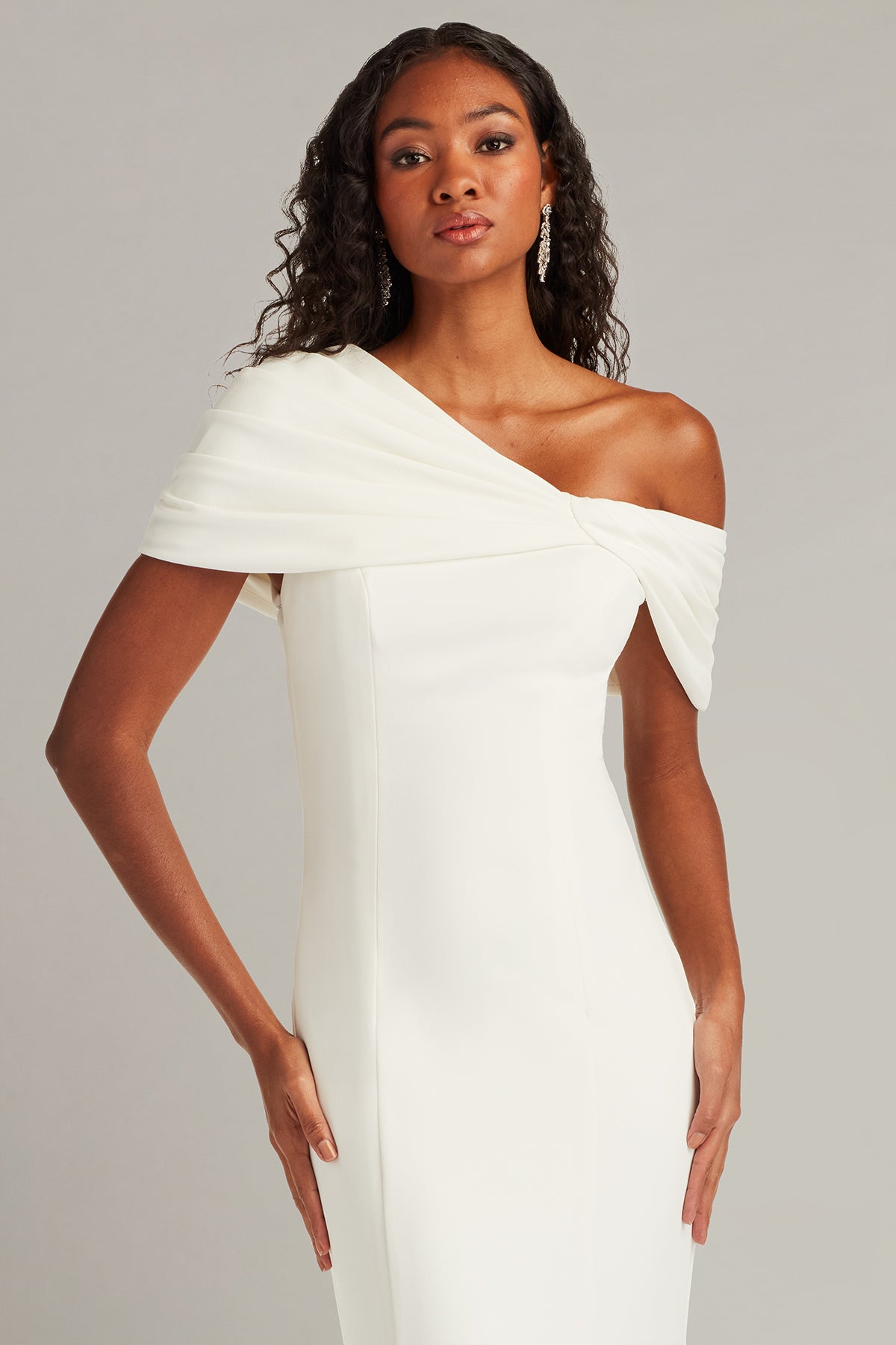 BOS26007LBR-IVORY_CROP