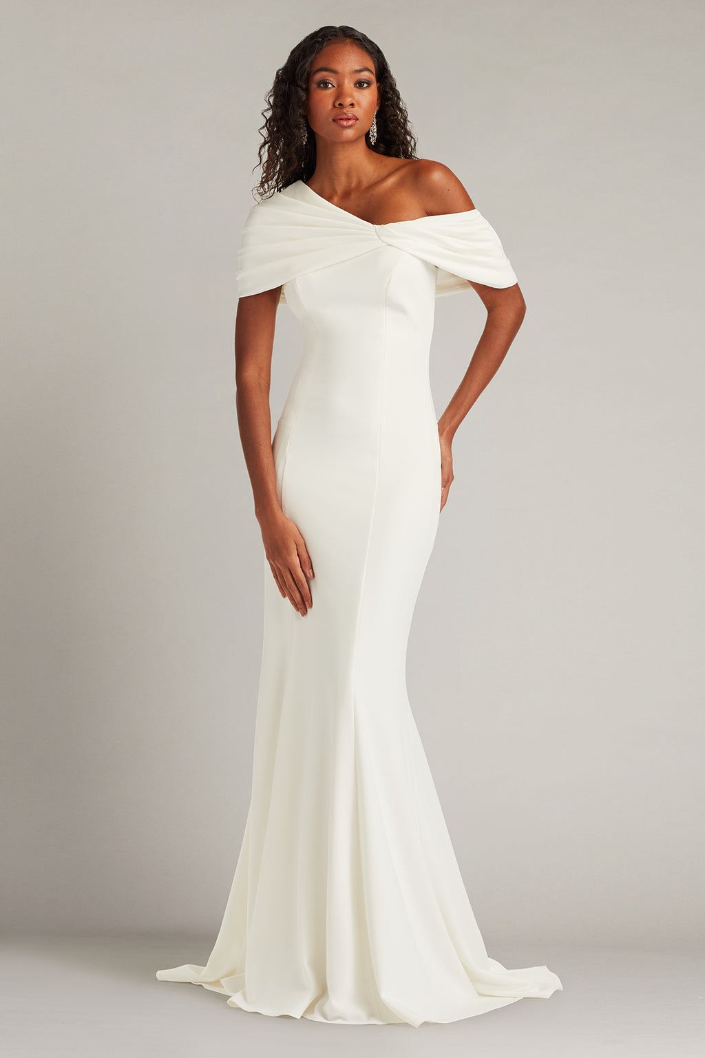 BOS26007LBR-IVORY_FRONT_2