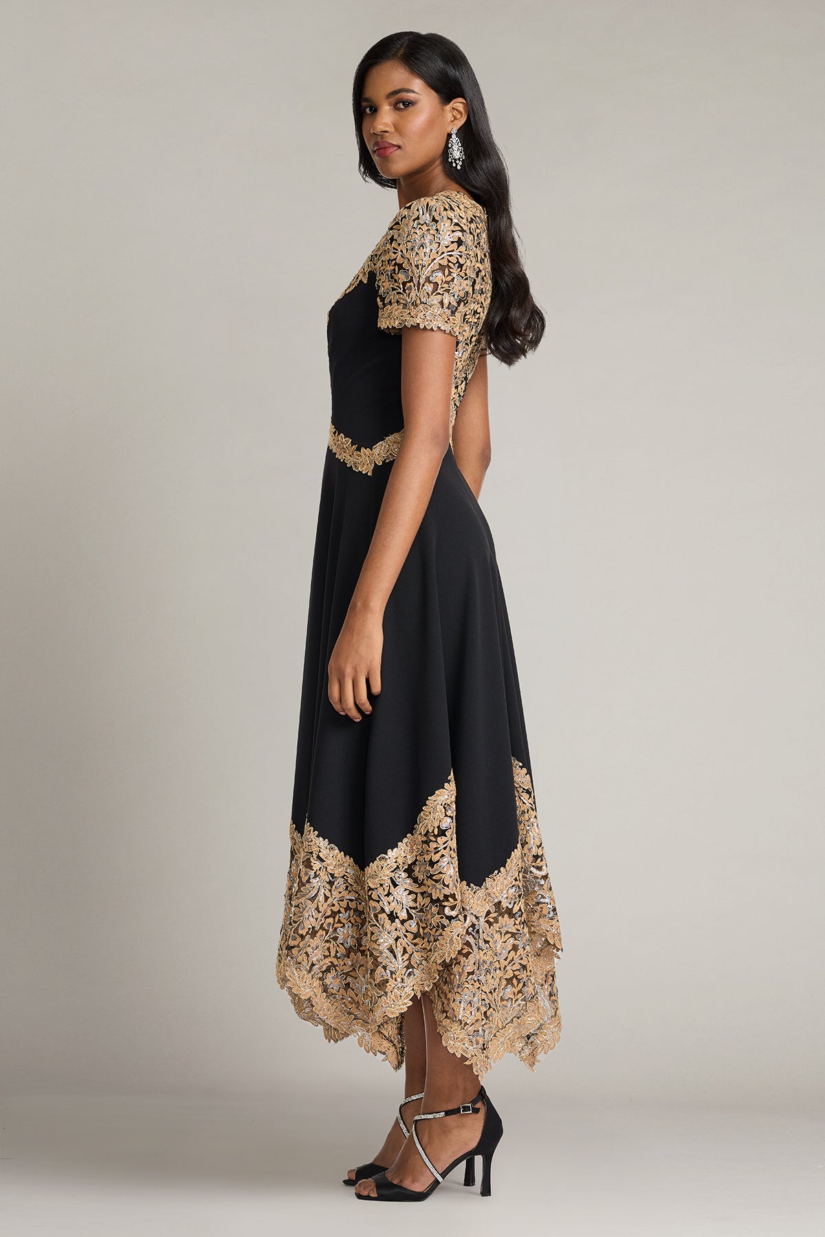 Neneh Embroidered Handkerchief Hem Midi Dress – Tadashi Shoji