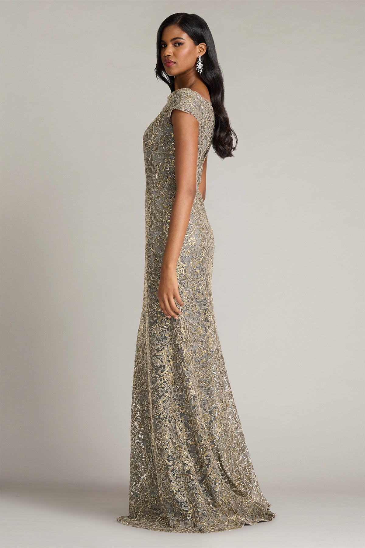 Dusen Vine Embroidered Tulle Gown-SMKPL Side
