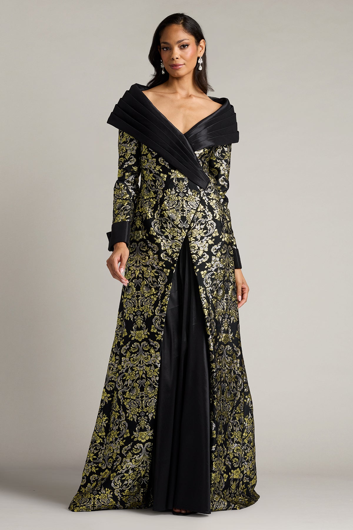 tadashi shoji evening dress Avalon Pleated Velvet Cocktail Official Online Boutique no matter her size or shape Cassia Bow-Shoulder Crepe Gown
