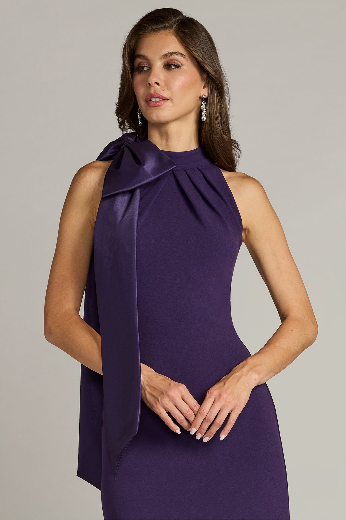 CY23521L-PLUM_CROP