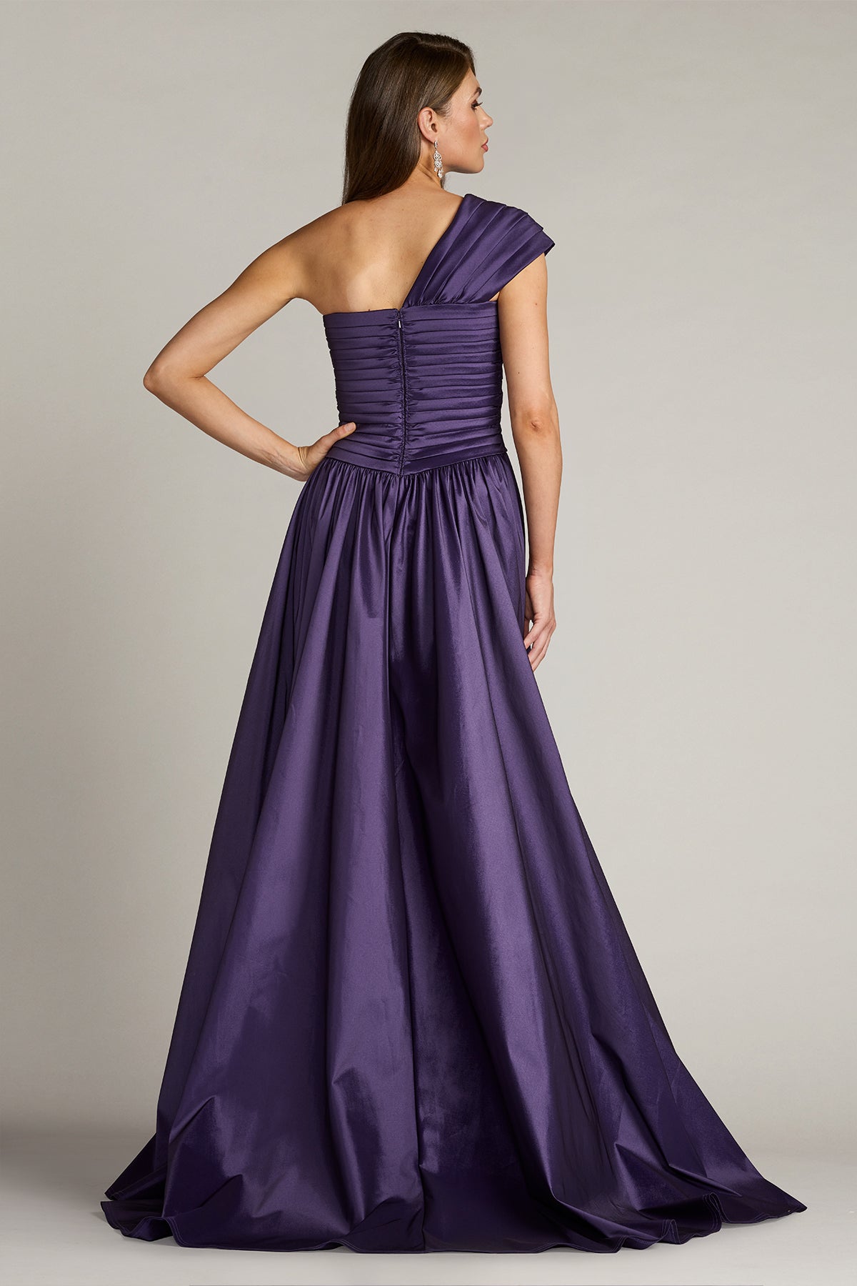 CY25318L-PLUM_BACK