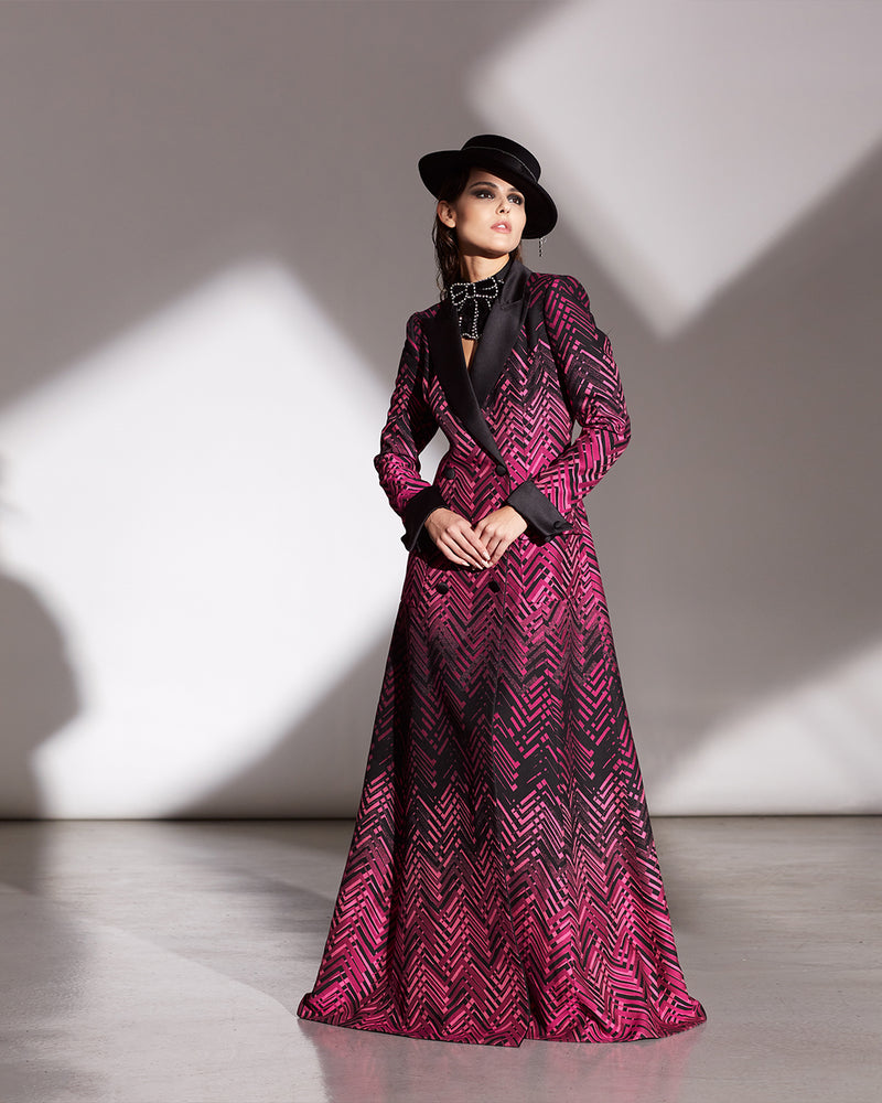 MAGENTA BLACK CHEVRON JACQUARD DOUBLE-BREASTED COAT GOWN