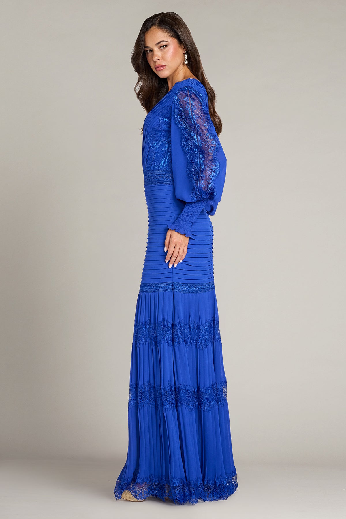 Nyssa Bishop Sleeve Gown – Tadashi Shoji Official Online Boutique