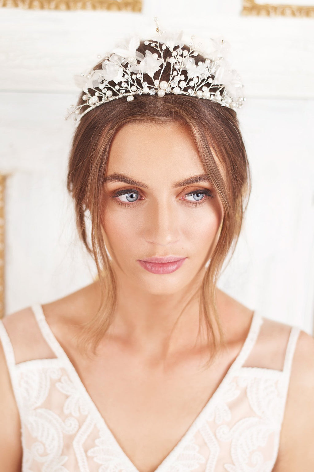 Tadashi Shoji - Libby Crown 