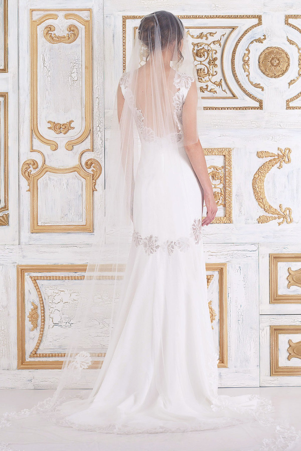 Tadashi Shoji - Marcella Cathedral Veil