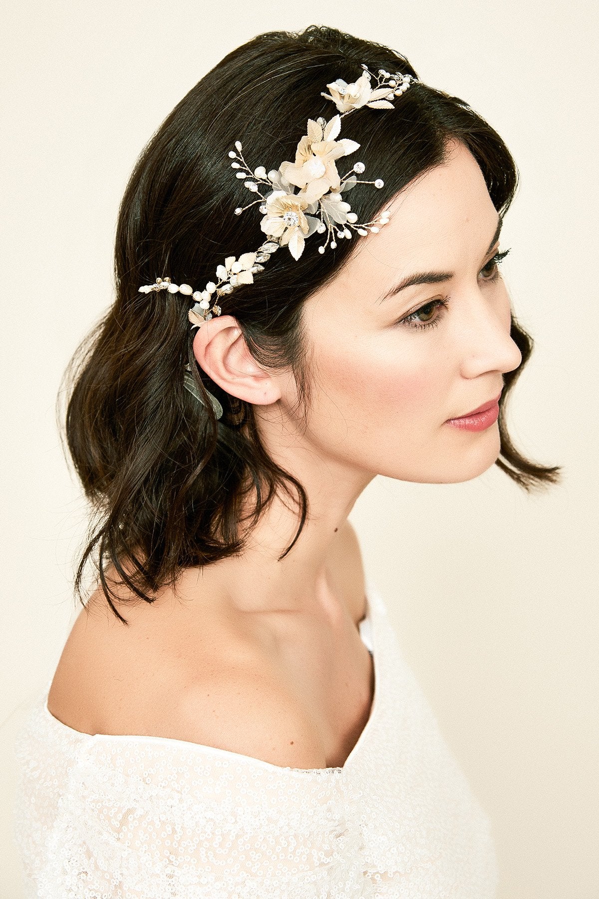 Tadashi Shoji - Hersilia Floral Headpiece