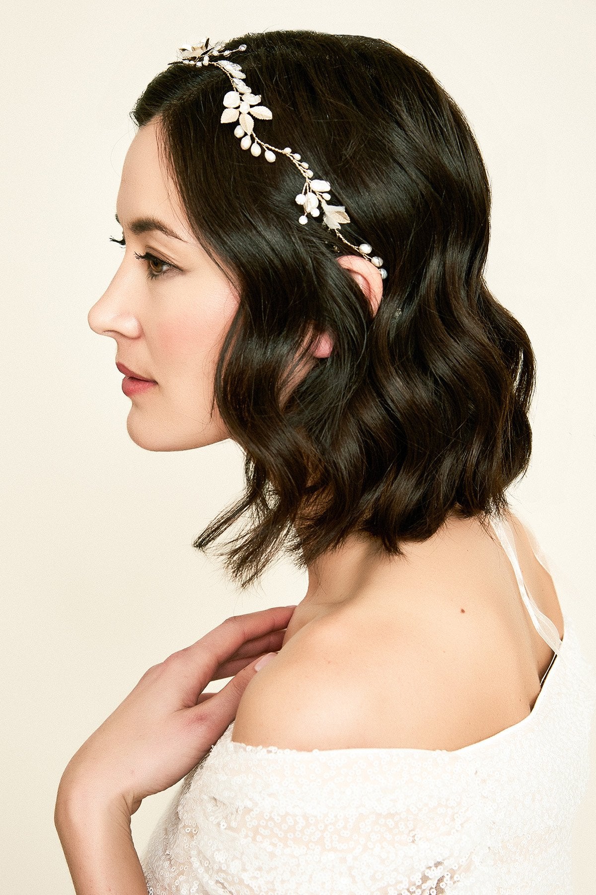 Tadashi Shoji - Hersilia Floral Headpiece