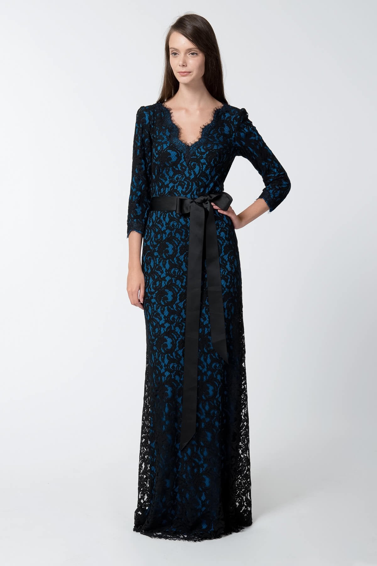 Lace Gown in Black / Prussian Blue