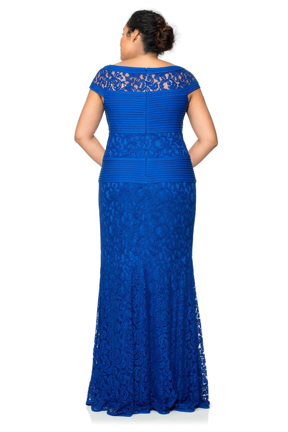 Tadashi Shoji Plus Size - Pintuck Jersey and Lace Cap Sleeve Gown