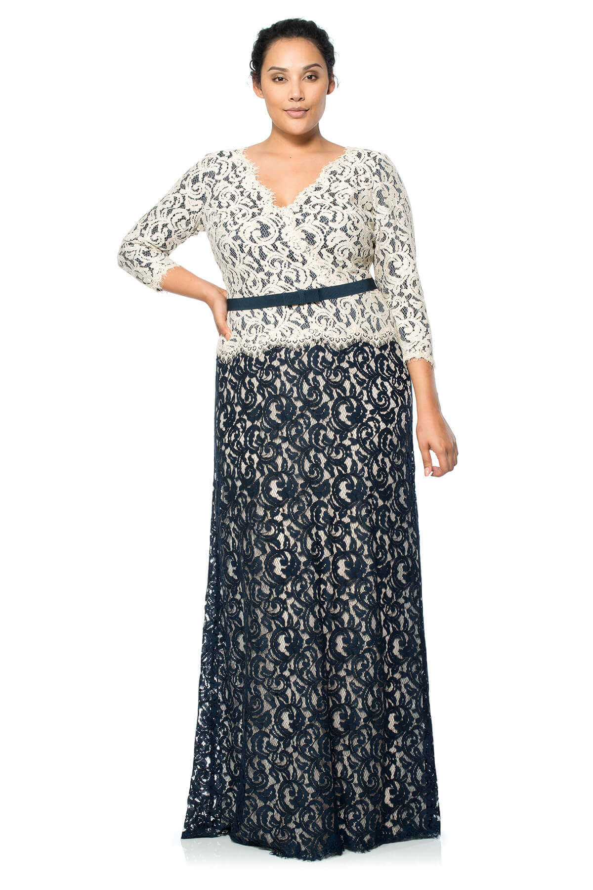 Tadashi Shoji Plus Size - Lace 3/4 Sleeve V-Neck Gown with Grosgrain Ribbon Belt