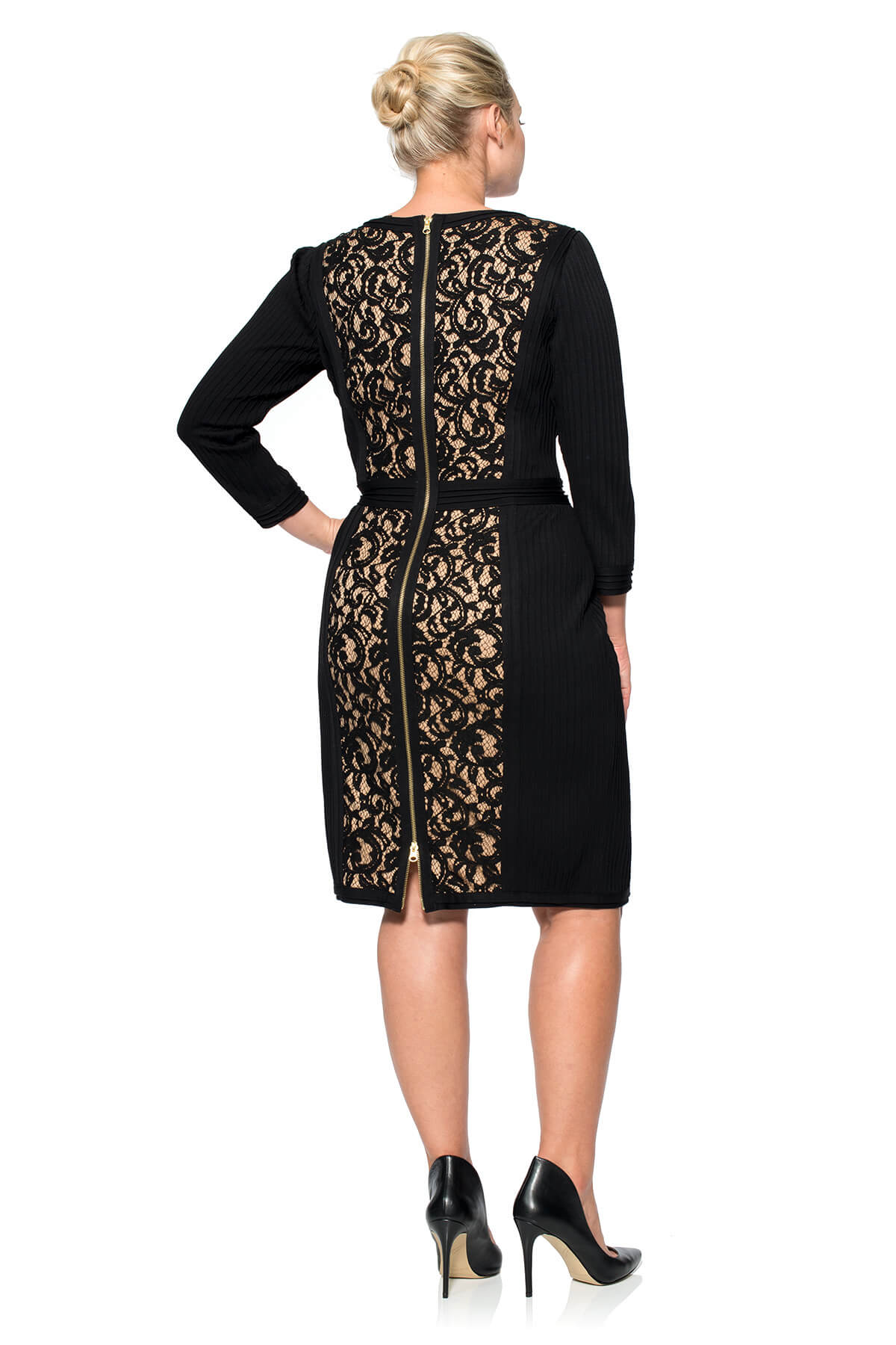 Tadashi Shoji Plus Size - Lace Boatneck 3/4 Sleeve Dress