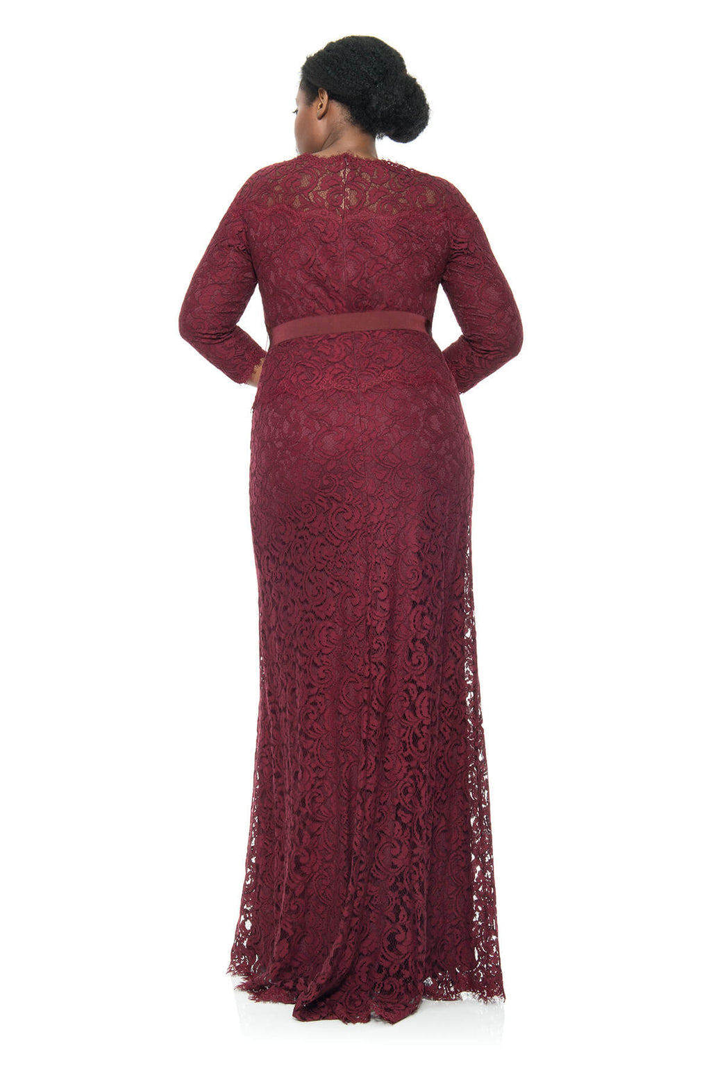 Tadashi Shoji Plus Size - Illusion Lace 3/4 Sleeve Gown with Grosgrain Ribbon Belt