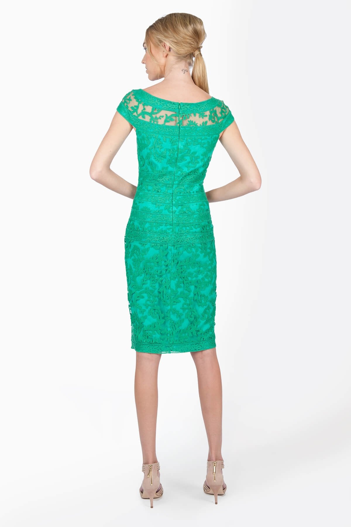 Embroidered Banded Lace Cap Sleeve Sheath Dress in Jade