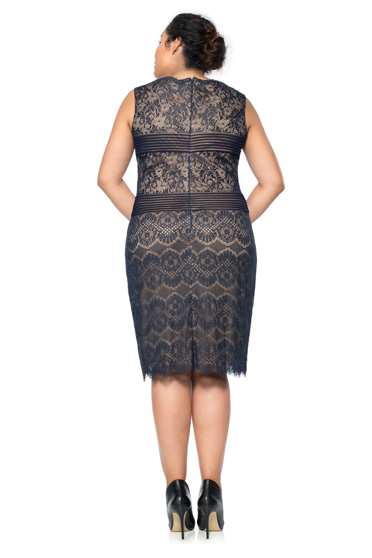 Tadashi Shoji Plus Size - Lace V-Neck Sheath Dress