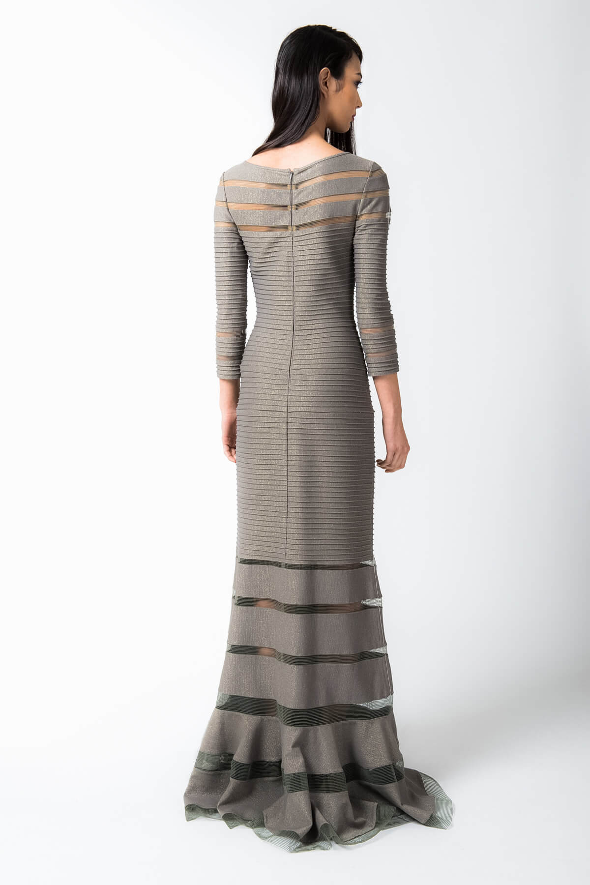 Pintuck Metallic Jersey 3/4 Sleeve Gown in Smoke Pearl