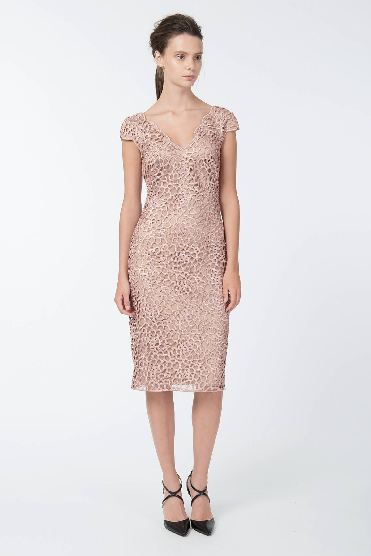 Guipure Lace Dress in Mauve