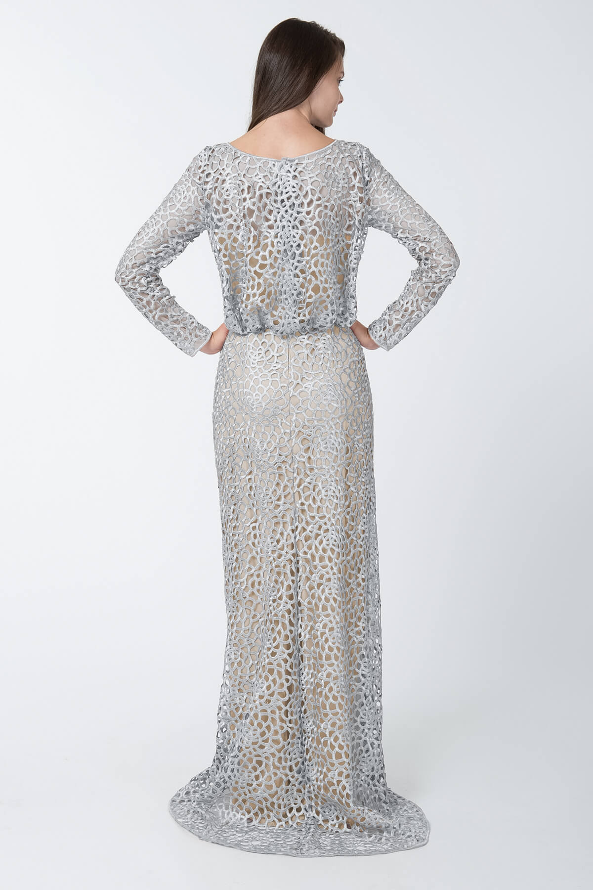 Blouson Back Lace Long Sleeve Gown in Duchess Grey