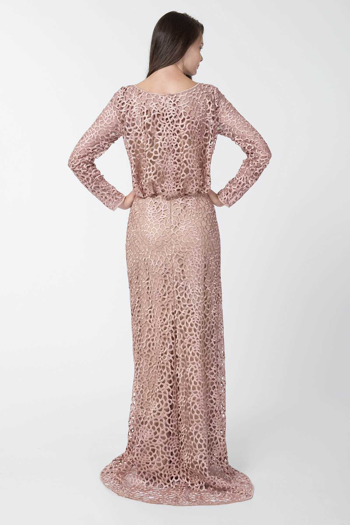 Blouson Back Lace Long Sleeve Gown in Mauve