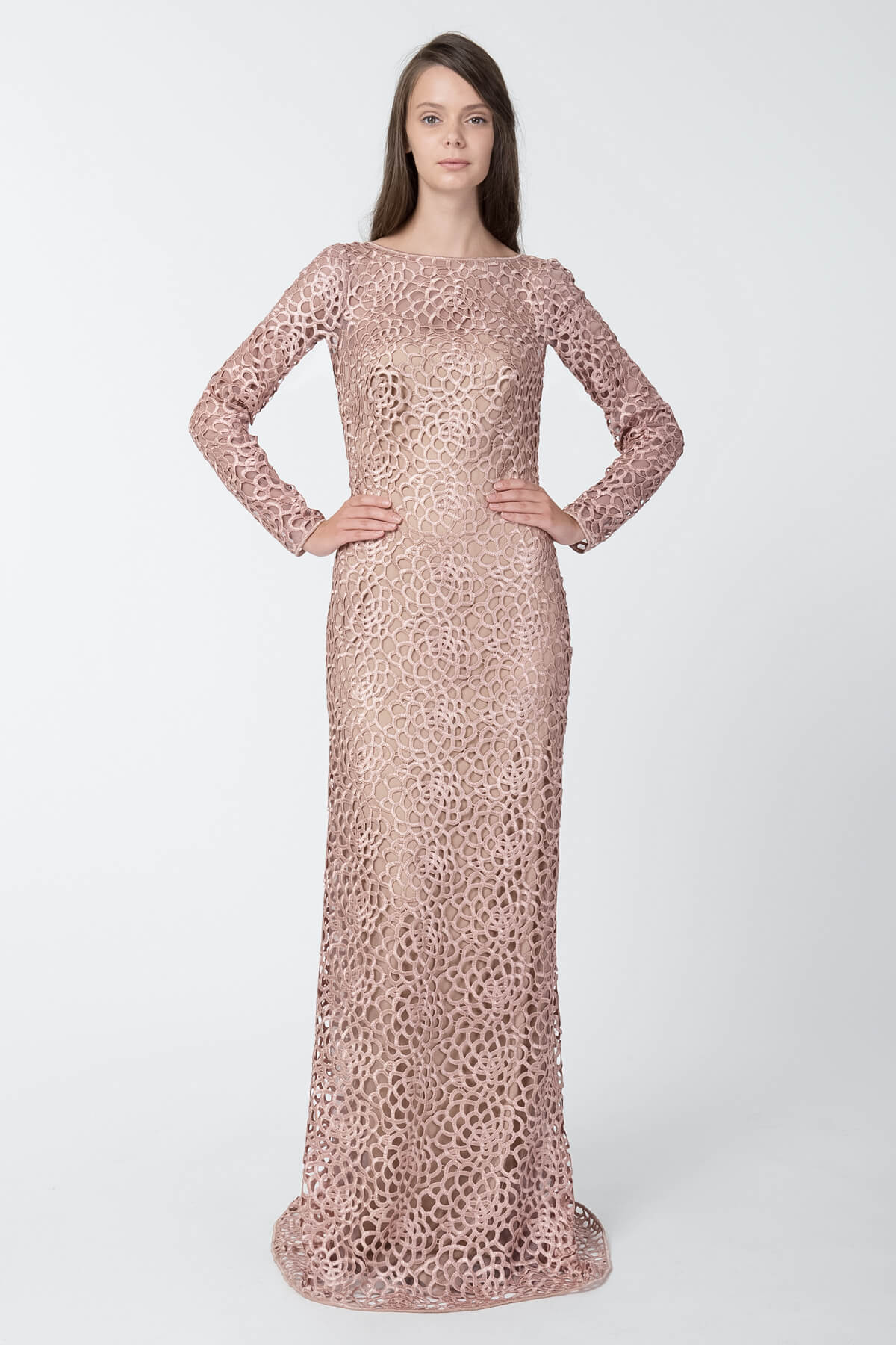 Blouson Back Lace Long Sleeve Gown in Mauve