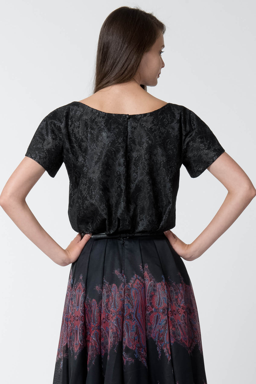 Bonded Lace and Chiffon Short Sleeve Top in Black