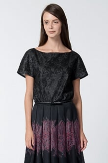 Bonded Lace and Chiffon Short Sleeve Top in Black