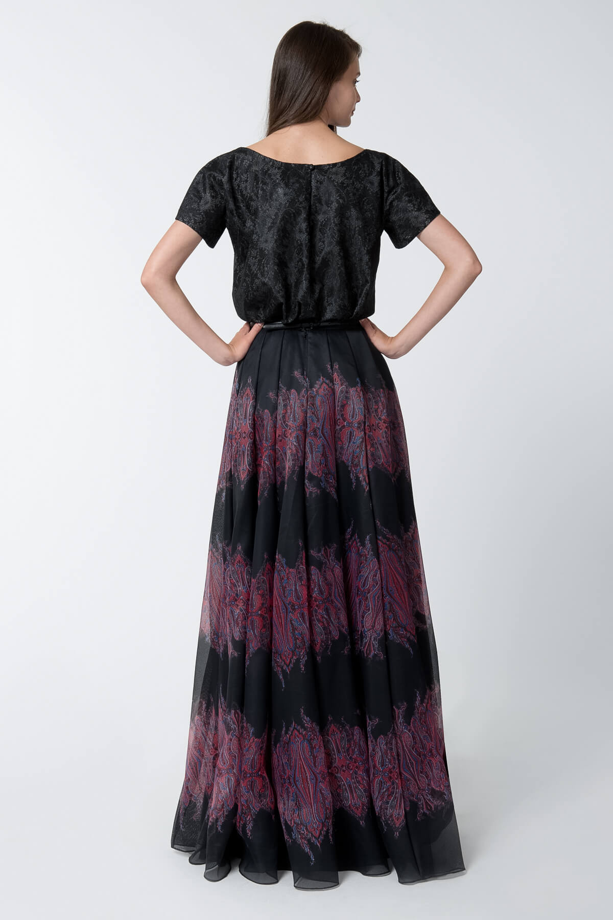Bonded Lace and Chiffon Short Sleeve Top in Black