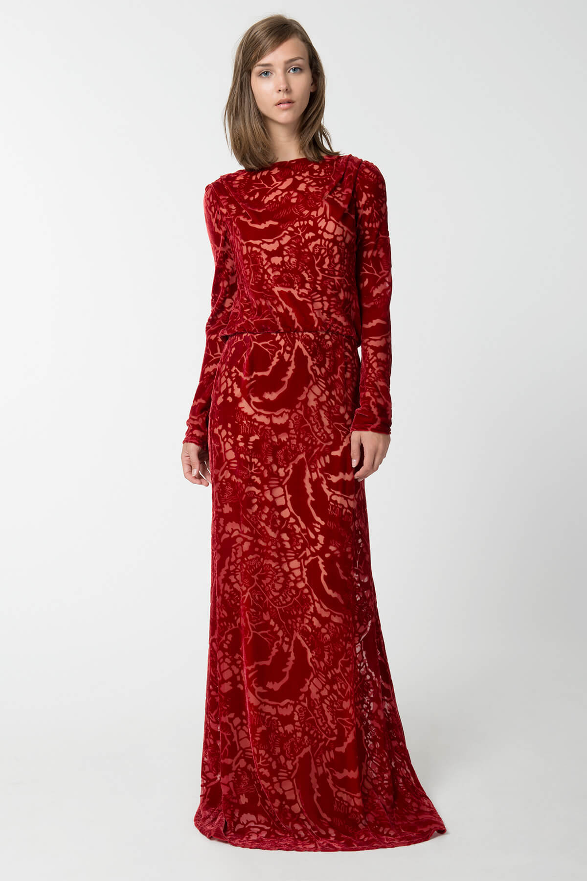 Cut Velvet Long Sleeve Blouson Back Gown in Carmine