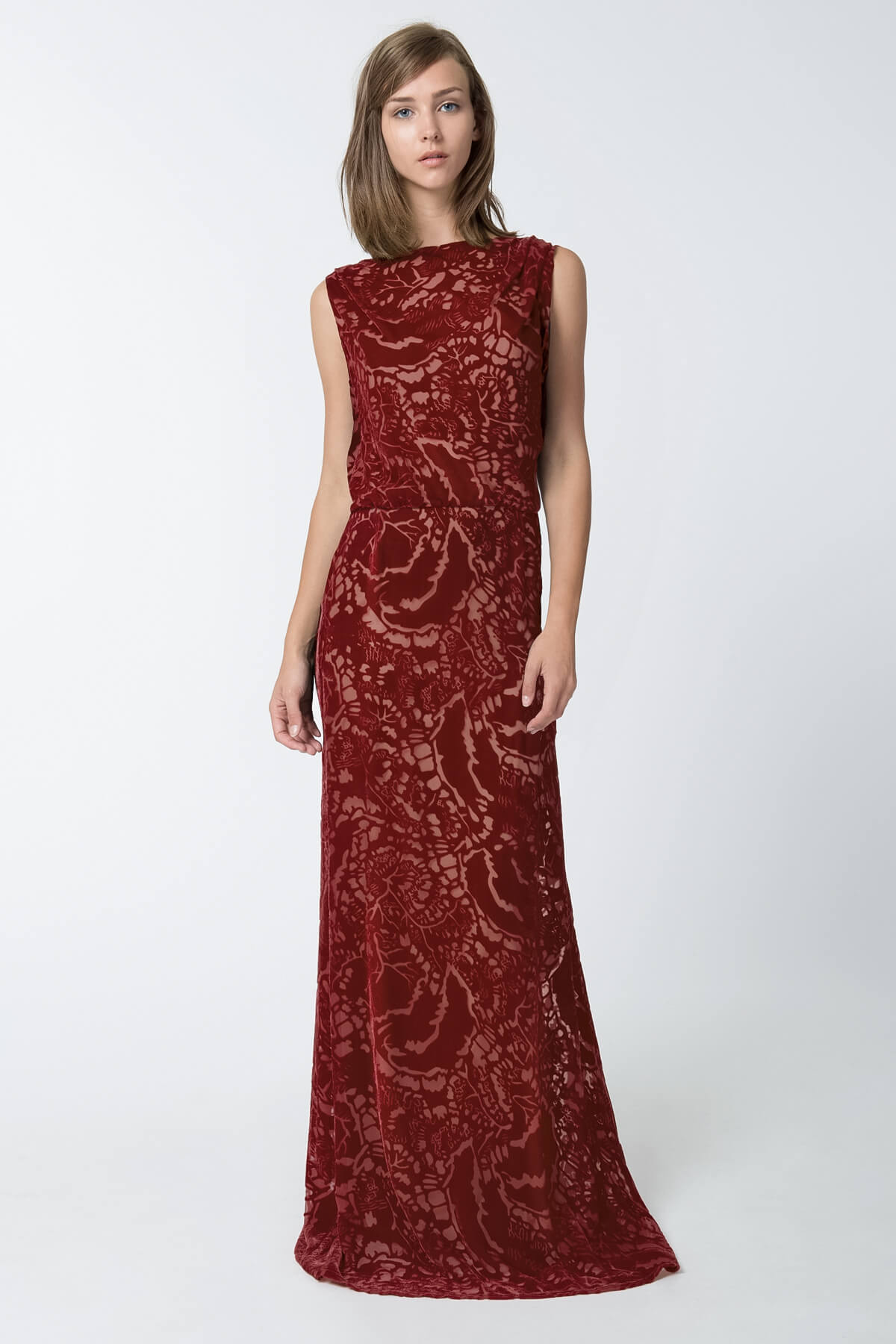 Cut Velvet Blouson Back Gown in Carmine