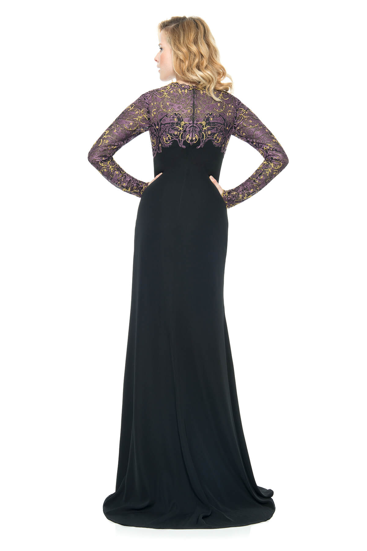 Junco Gown