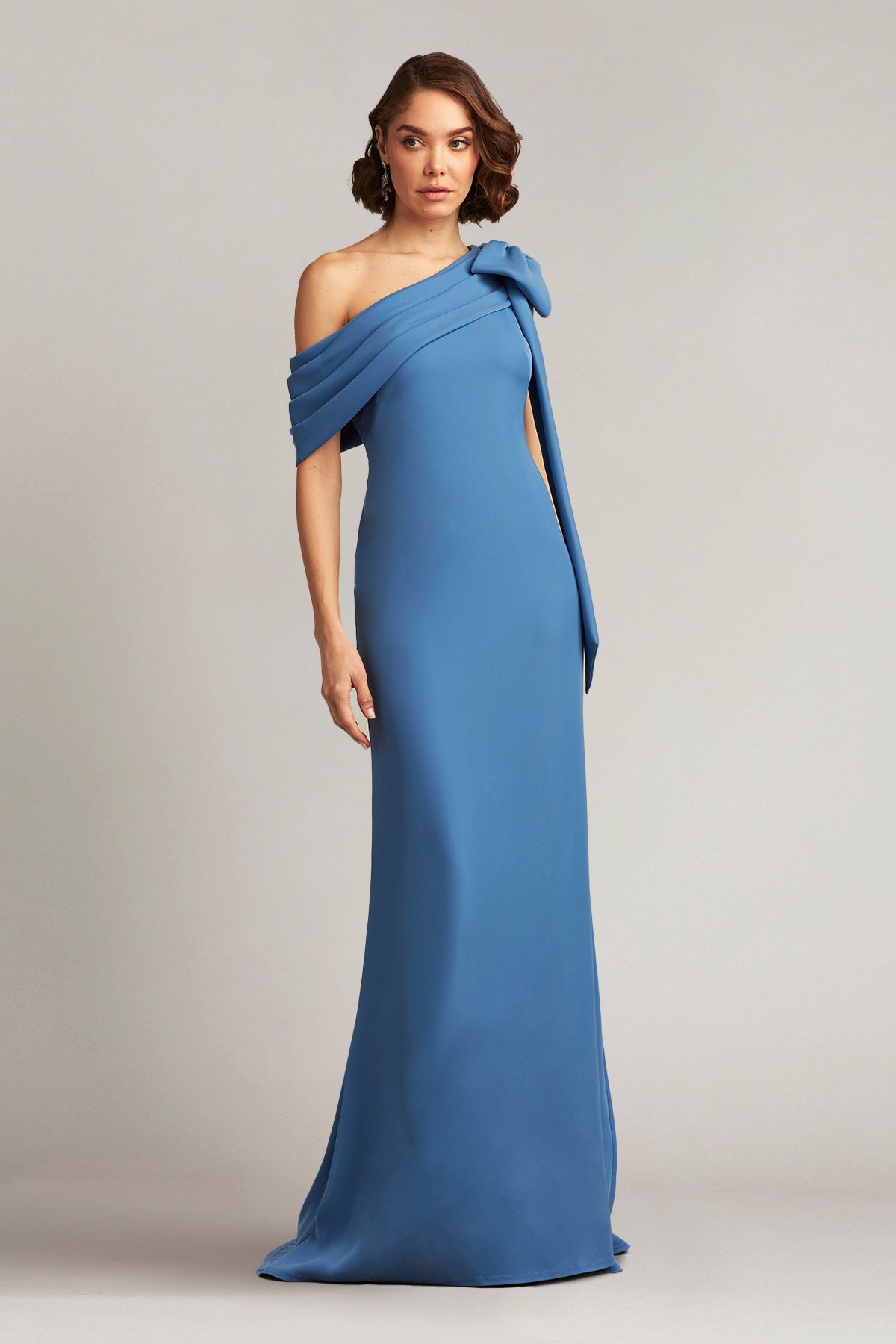 【TADASHI SHOJI】惑星柄ワンピース ブルー Cassia Bow-Shoulder Crepe Gown CDTBU – Tadashi Shoji Official