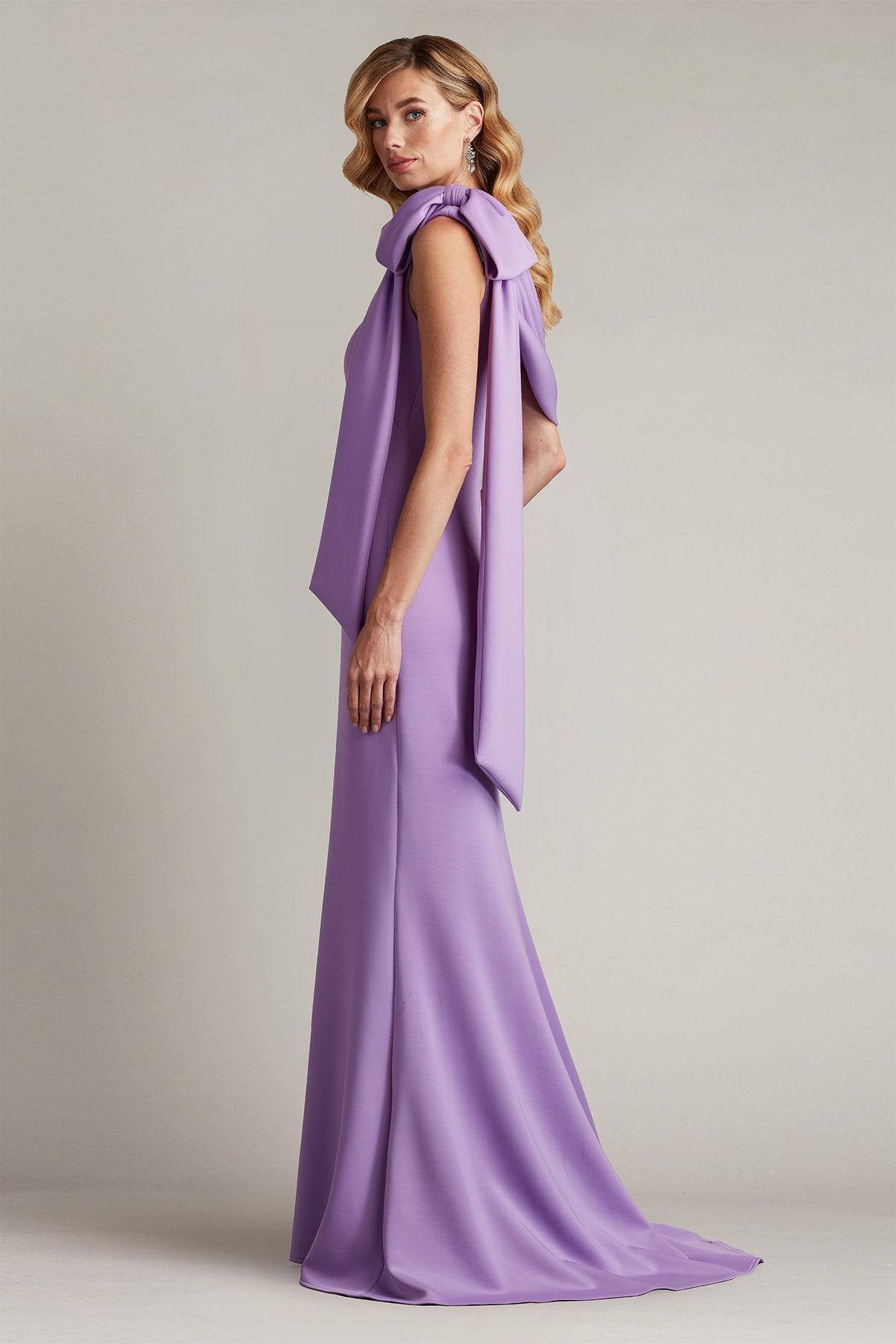 Cassia Bow-Shoulder Crepe Gown PHAZE – Tadashi Shoji Official