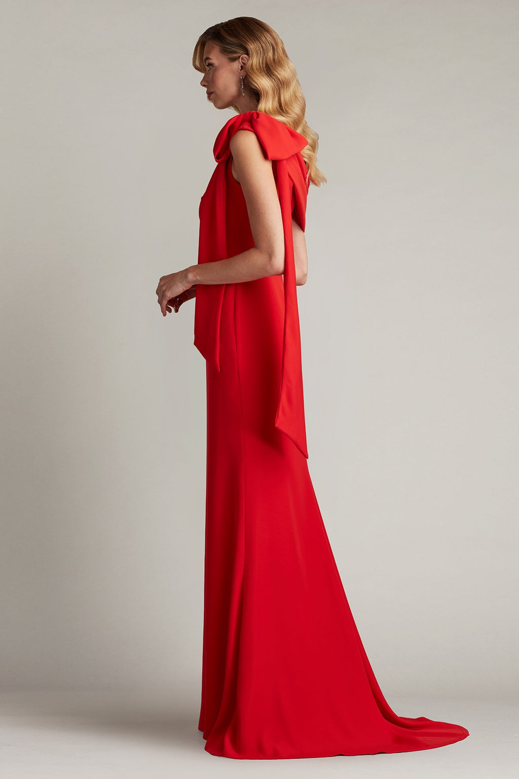 Cassia Bow-Shoulder Crepe Gown REDRS – Tadashi Shoji Official Online  Boutique