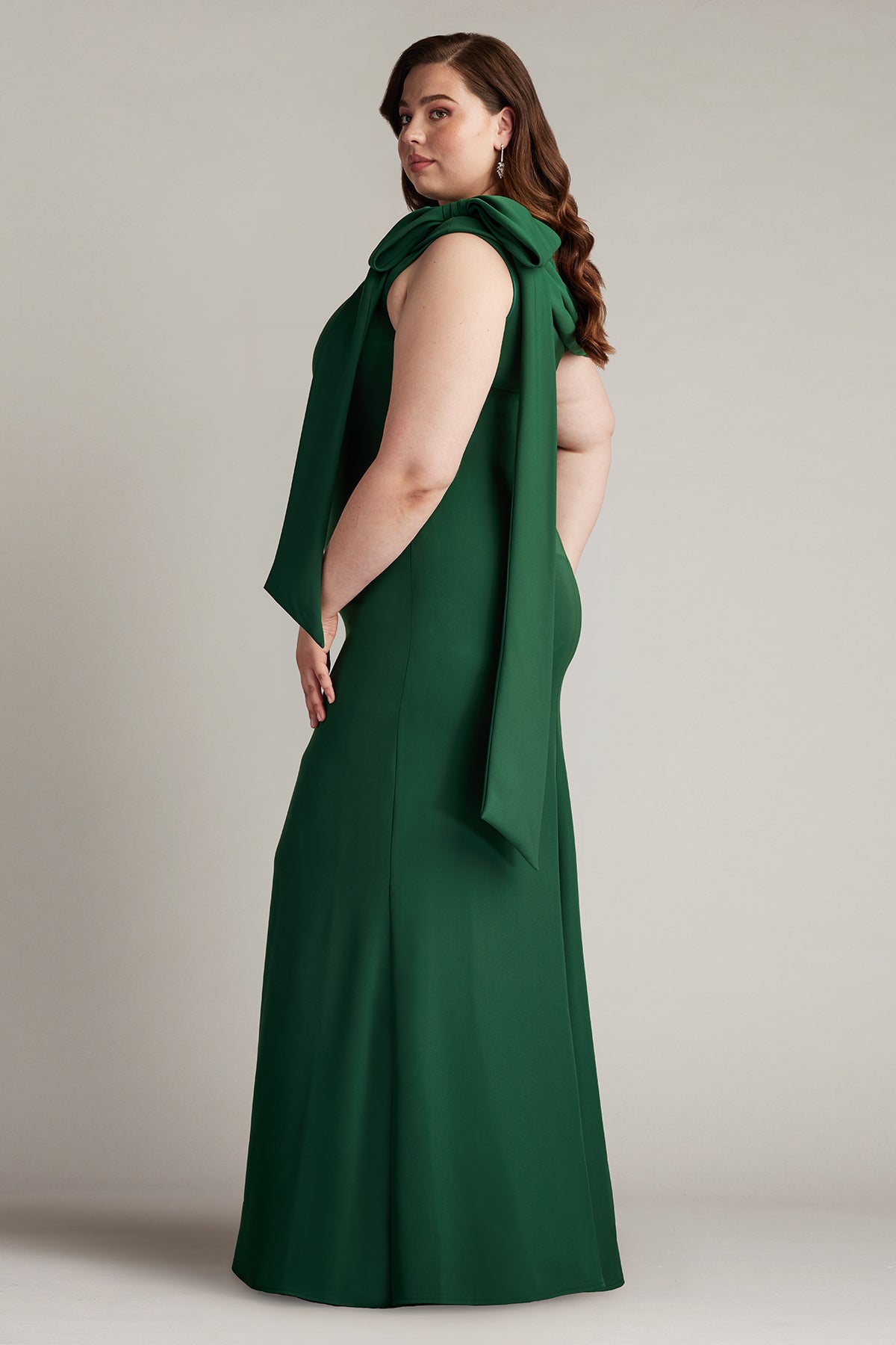 Cassia Bow-Shoulder Crepe Gown - PLUS SIZE BAMBO Tadashi Shoji Official Online Boutique Cassia Bow-Shoulder Crepe Gown - PLUS SIZE BAMBO Tadashi Shoji Official Online Boutique
