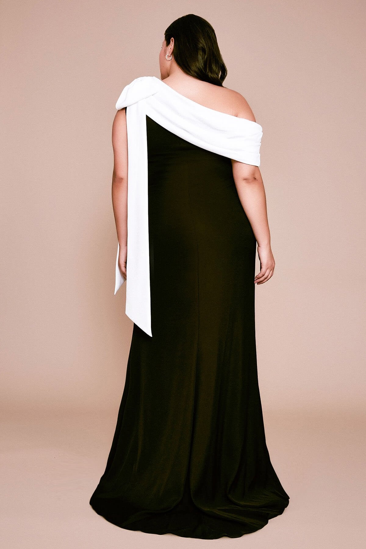 Cassia Bow-Shoulder Crepe Gown - PLUS SIZE