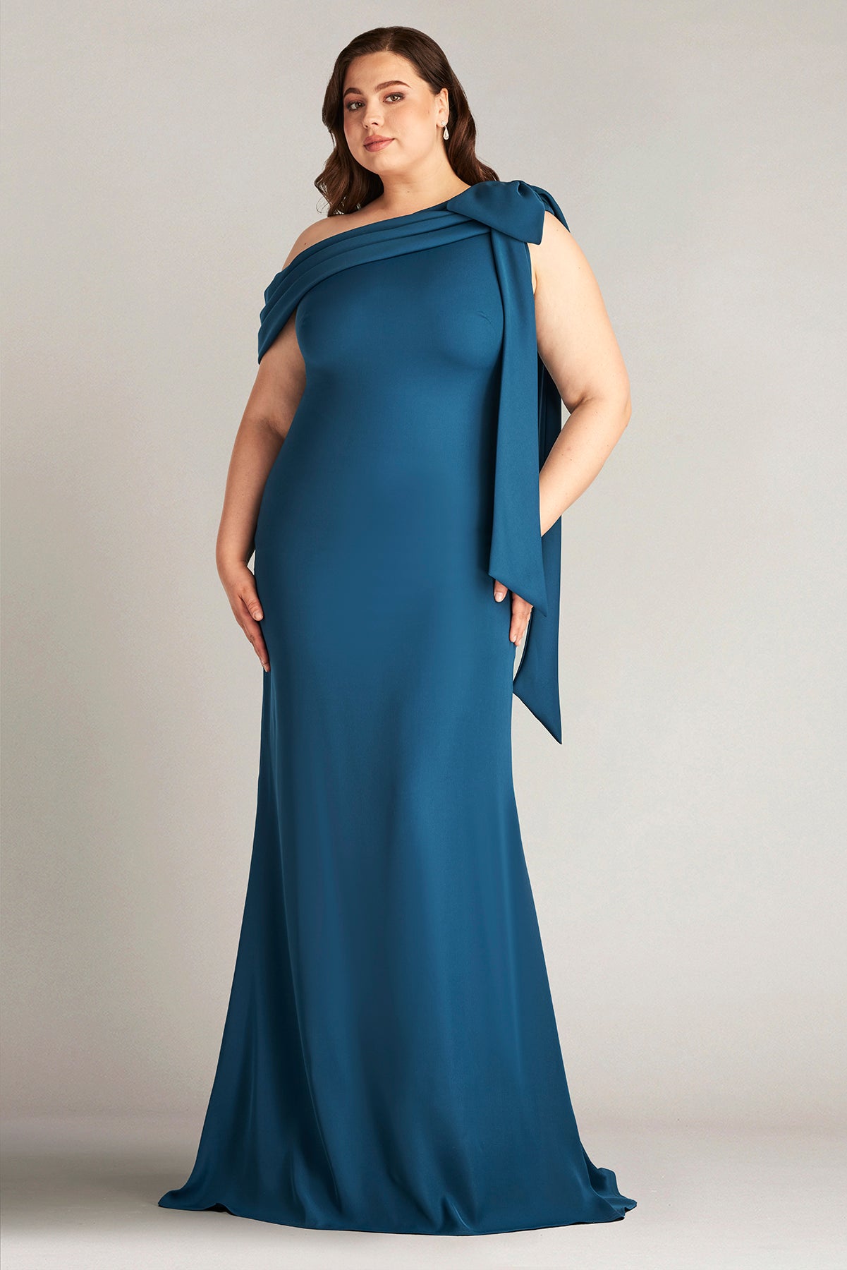 Cassia Bow-Shoulder Crepe Gown - PLUS SIZE