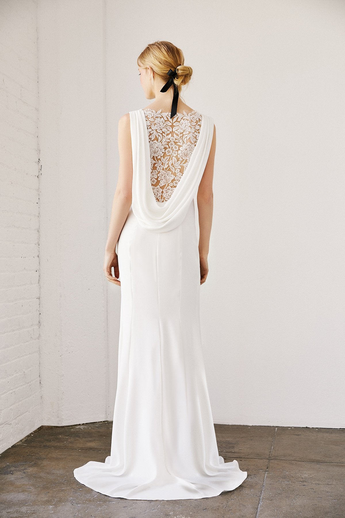Tadashi Shoji - Amfelice Cowl-Back Crepe Gown