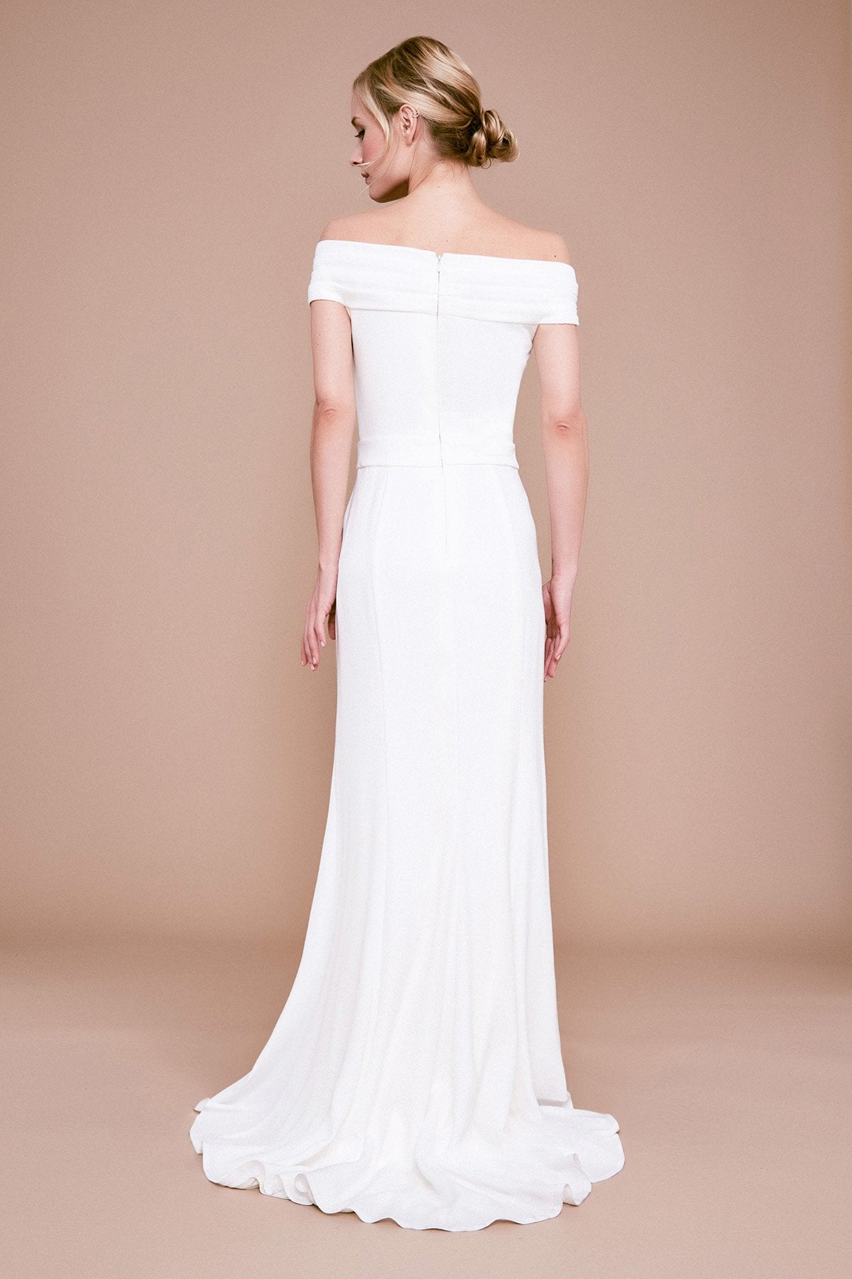 Tadashi Shoji - Busoni Off-The-Shoulder Crepe Gown