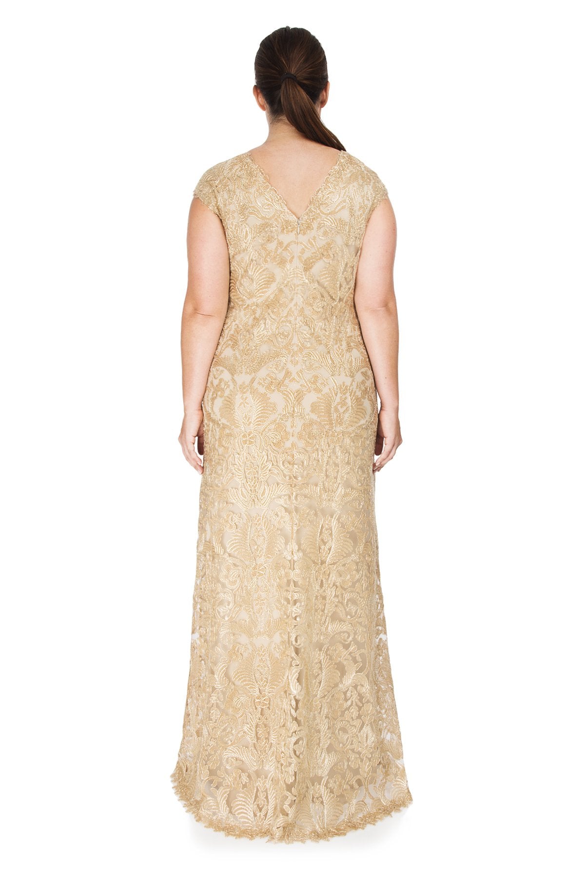 Tadashi Shoji Plus Size - Metallic Corded Embroidery on Tulle V-Neck Gown
