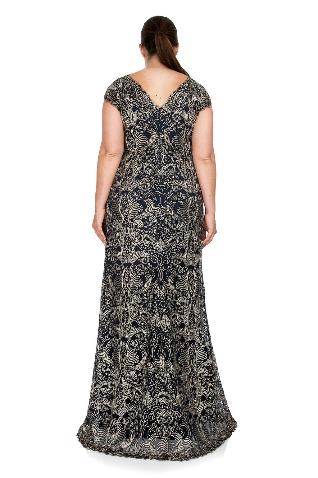 Tadashi Shoji Plus Size - Metallic Corded Embroidery on Tulle V-Neck Gown