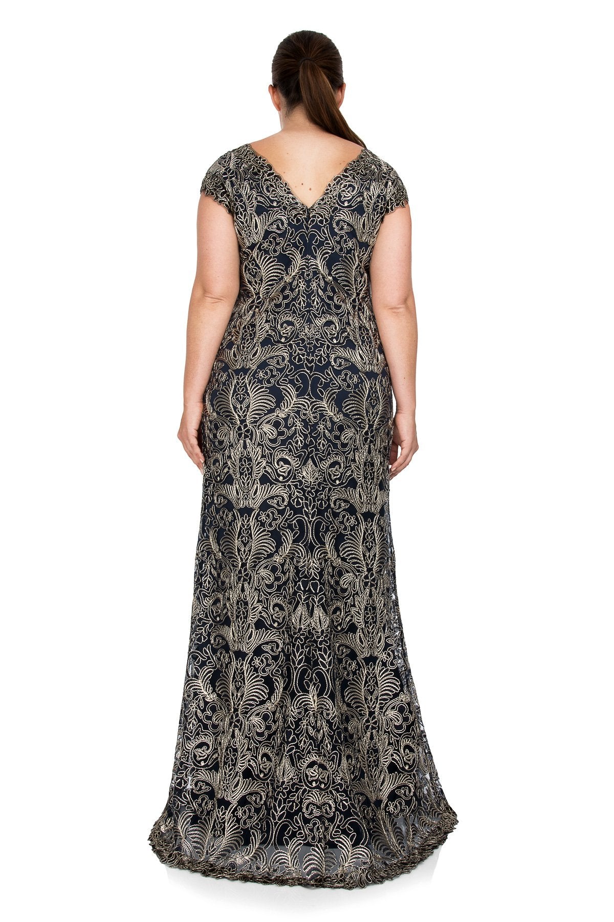 Tadashi Shoji Plus Size - Metallic Corded Embroidery on Tulle V-Neck Gown