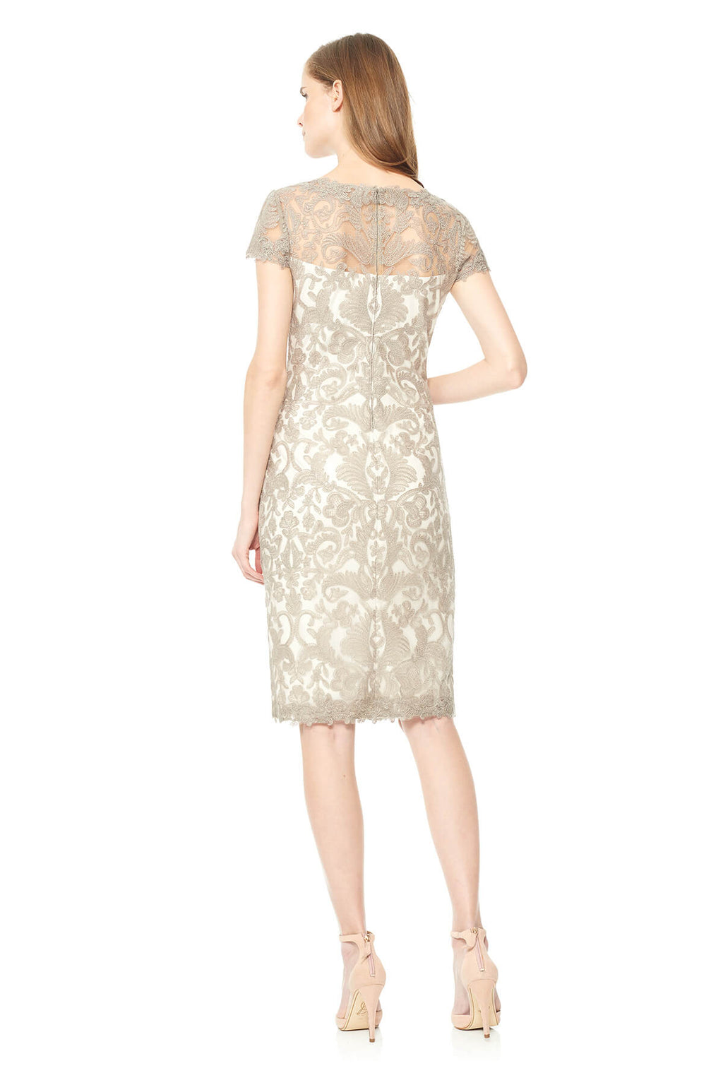  Tadashi Shoji - Corded Embroidery on Tulle Cap Sleeve Dress
